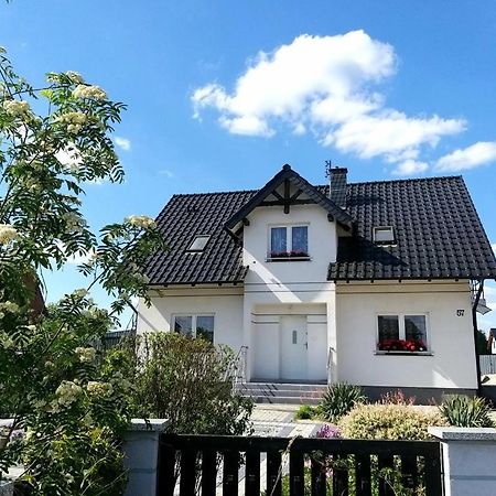 E&S_ Apartament Милич Екстериор снимка